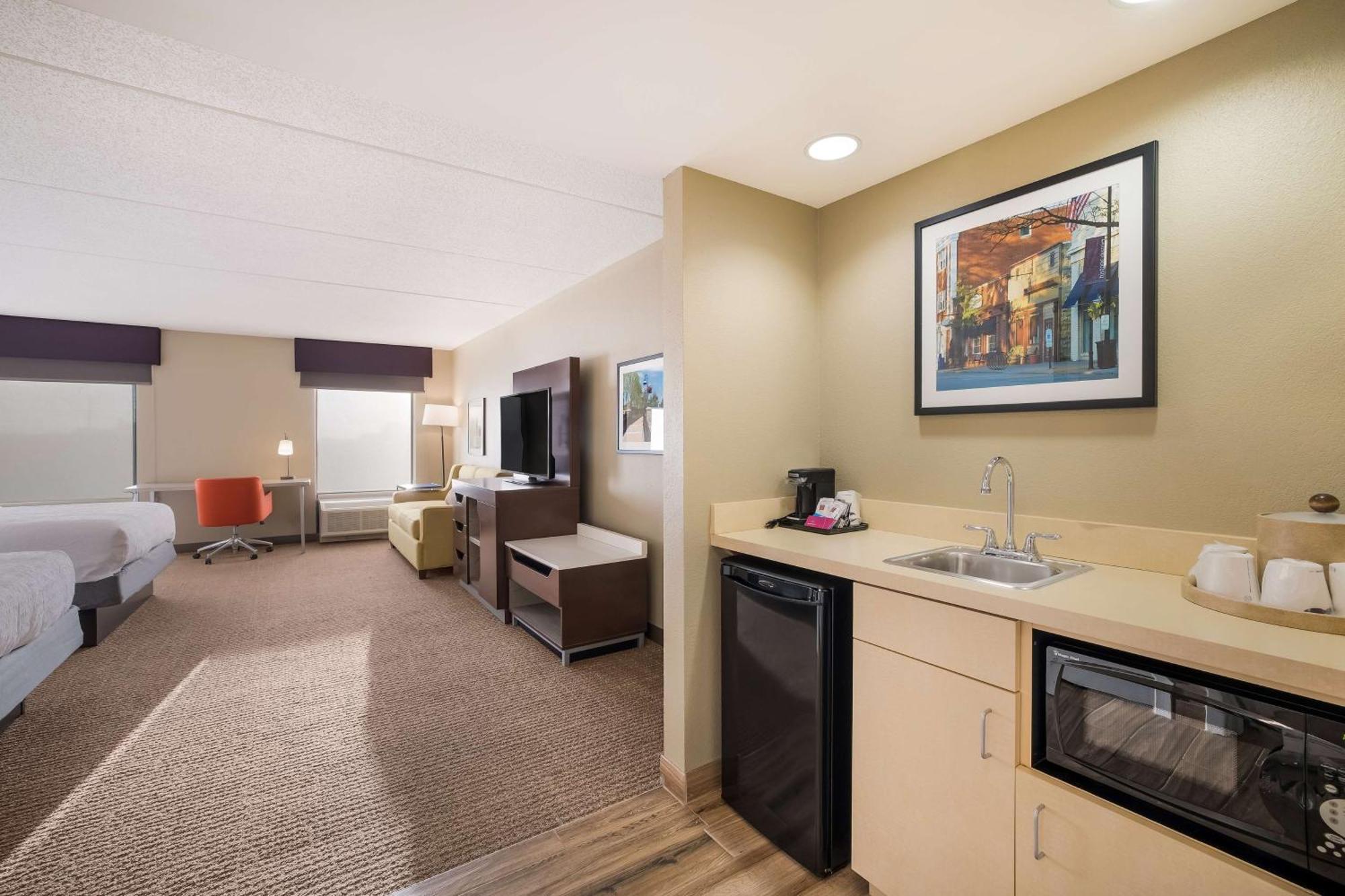 Hampton Hotel 3*